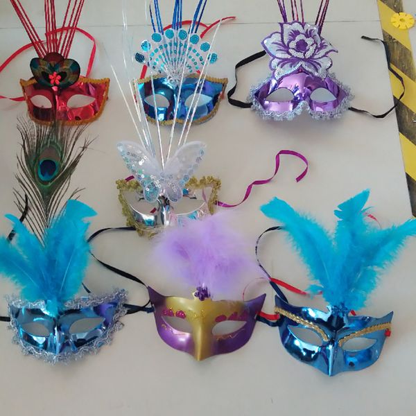 Natal e ano novo Halloween Masquerade Feather Light Light Rain Mask Drill Stall Toy Wholesale