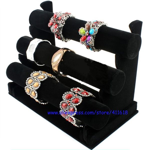 

Outro jewelrydisplay