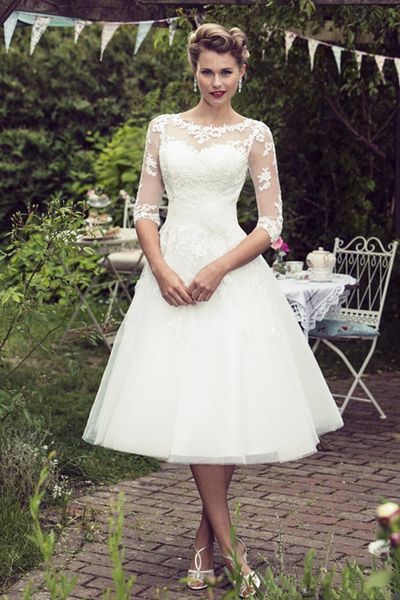 

vintage lace short wedding dresses 2019 new arrival applique sheer a-line 3/4 long sleeve tea length bridal gowns vestido de noiva w1136, White