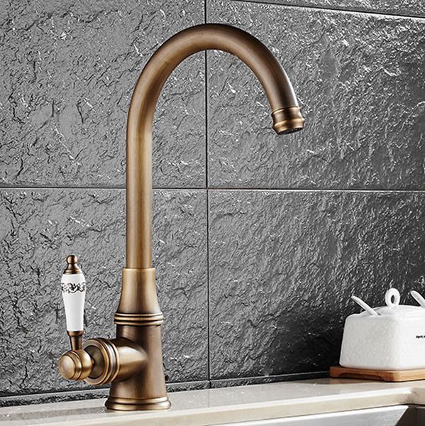 Nuovo design Nuovo classico Ottone antico Rubinetto per lavabo da cucina Montaggio su piano con maniglia singola / Rubinetto da cucina Vanity HS431