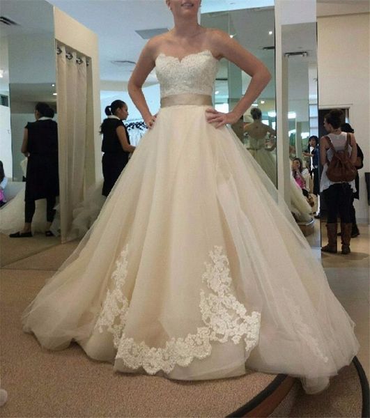 

charming vintage sweetheart lace applique wedding dresses a line lace bridal gowns with sashes vestido de noiva longo, White
