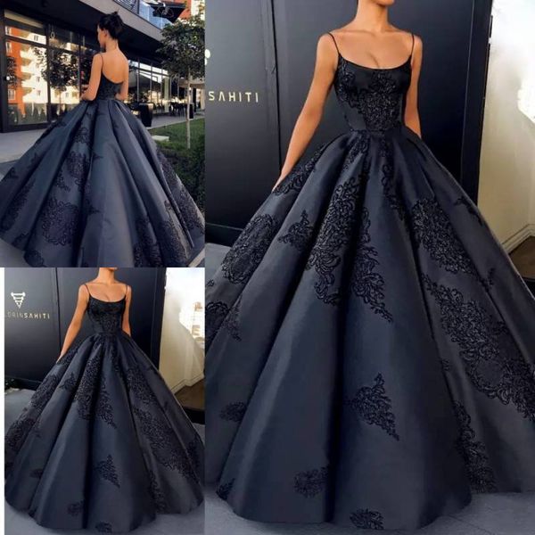 

stunning lace appliqued ball gown prom dresses scoop neck backless evening gowns vestidos de fiesta floor length satin formal dress, Black