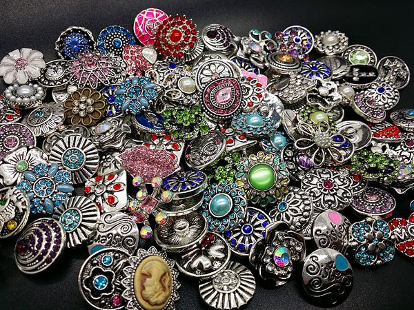 

Оптовая продажа 100 шт. / лот Ассорти микс дизайн античное серебро оснастки 18 мм DIY п