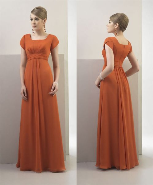 Abiti da damigella d'onore modesti in chiffon arancione bruciato lunghi con maniche corte Abiti da damigella d'onore estivi con maniche ad aletta semplici