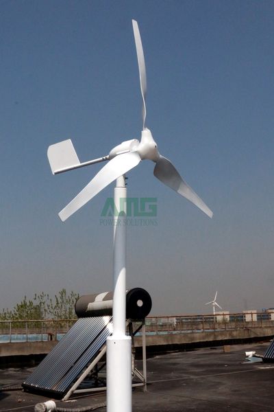 Fortschrittliche horizontale Windturbine mit 500 W, max. 600 W, 12 V, 24 V, 48 V, 3 Flügel, freie Energie, Wechselstromgenerator mit niedriger Drehzahl, für Wohn-/Fischerboote