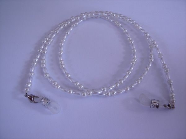 vetro da lettura in plastica bianca imitazione collana di perle catena porta occhiali con cordino in silicone per occhiali da sole