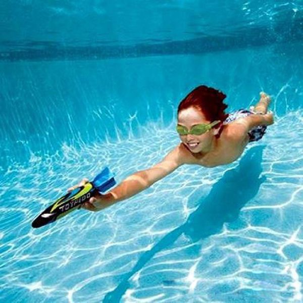 

4pcs / lot 14cm family fun water toys new summer children's swimming pool sports diving throw torpedo ing