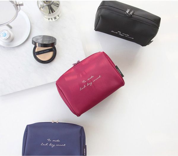 

New Simple solid nylon cosmetic bag multi-functional travel contractor large capacity Waterproof double Wash Bag wet and dry separating bag