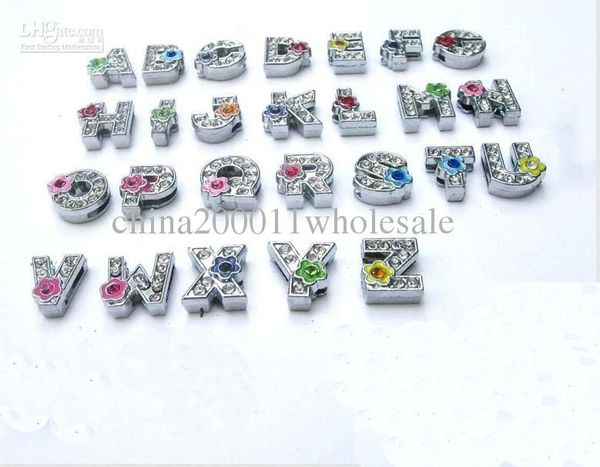 

130pcs 8mm A-Z цветок горный хрусталь слайд письма pet воротник 0045