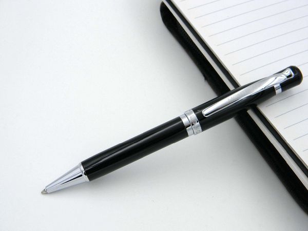 

Ballpoint Pen M Bright Black Silver Clip Ballpoint Pen