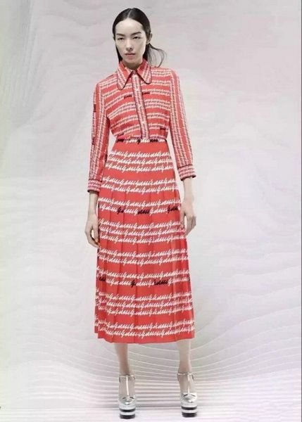 

Milan runway dre 2017 red lapel neck long leeve long women dre letter print maxi gown dh028