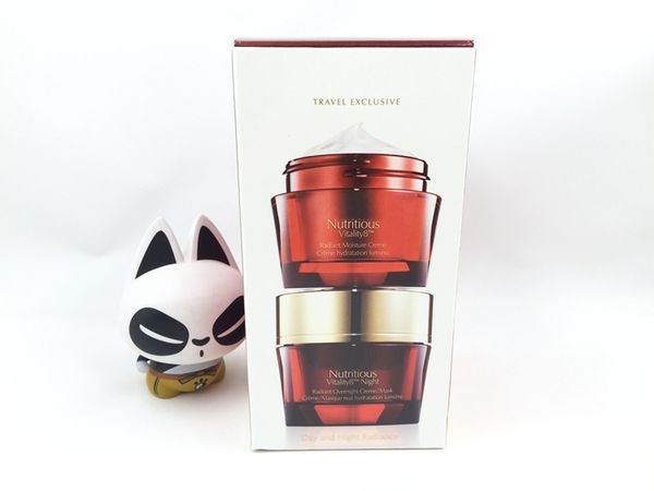 

brand famous nutritious vitality 8 day and night radiance moisture creme 2 of 50ml day and night cream set, White