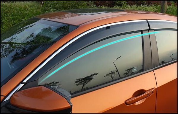 Visiera per finestrini per auto di alta qualità 4 pezzi, sopracciglio antipioggia, riparo per auto con finiture luminose con logo per Honda Civic 2016