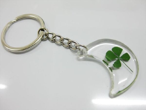 

yqtdmy 12 pcs handmade moon style four leaf clover design cool shamrock keychain, Slivery;golden