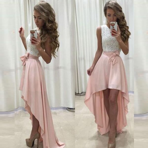 Vestidos 2019 charmoso alta baixo vestidos de baile jóia pescoço sem mangas lace top curto frente longa volta blush rosa formal vestidos de festa com arco