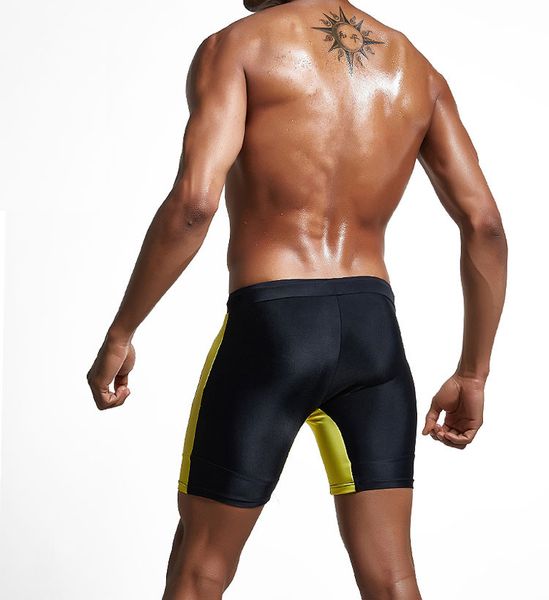 calzoncini da donna cortissimi attillati