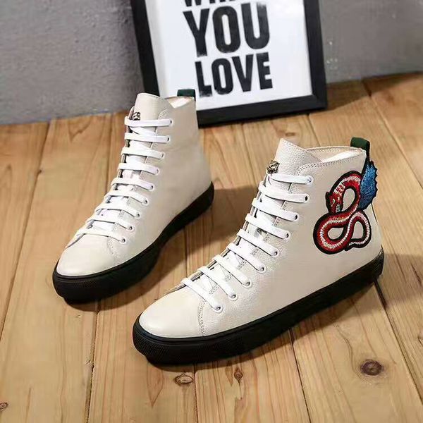 

Новая дизайнерская верхняя черная белая красная кожаная вышивка змейкой Повседн