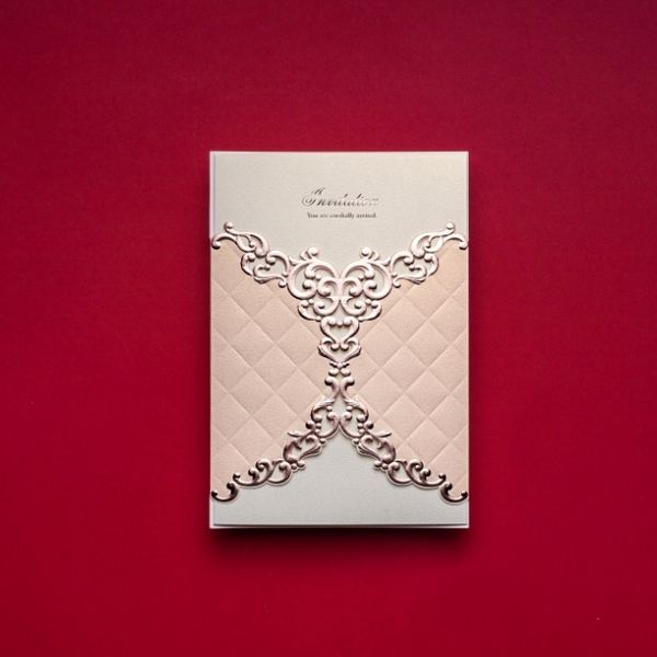 

wholesale- 50pcs/lot wholesale wedding invitations elegant laser cut wedding invitations wedding invitation paper card cw070