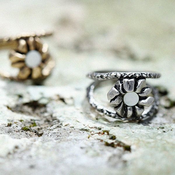 

fashion europe and usa retro style flower shell ring snap street basic ring creative literary and artistic style original creative design
