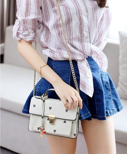 

2016 new bags. chain. handbag.casual fashion bag. mini bag. women's bags. pu. soft.vintage. cat.cross body.shoulder bags.flap.totes