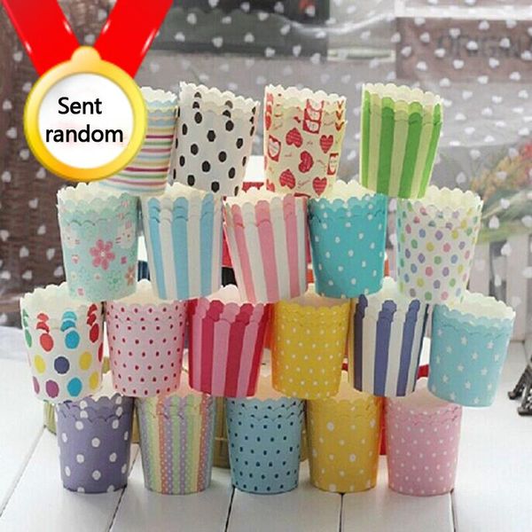

wholesale- variety of colors muffin cups cake paper tray baking cupcake medium temperature 50pcs/set random delivery