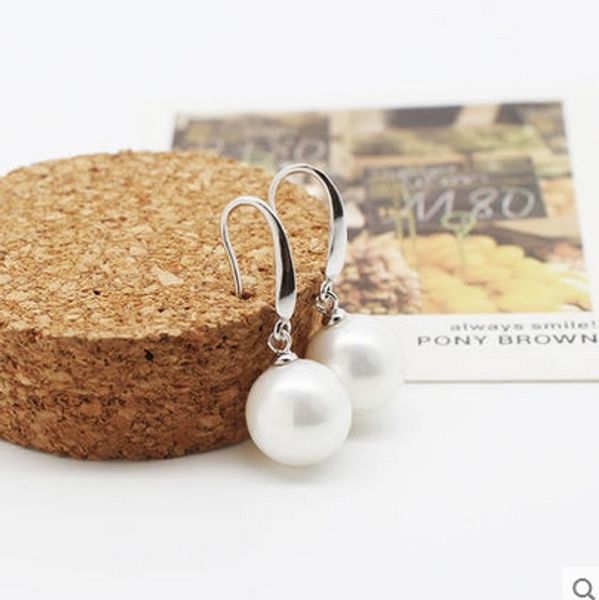 

natural pearl 925 silver earrings. the beautiful lady's choice