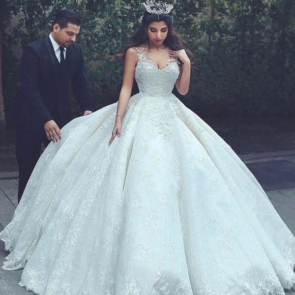 Ultimi abiti da sposa Said Mhamad con applicazioni in pizzo Abito da sposa principessa senza maniche con scollo a V sexy 2017 Affascinante abito da sposa a trapezio