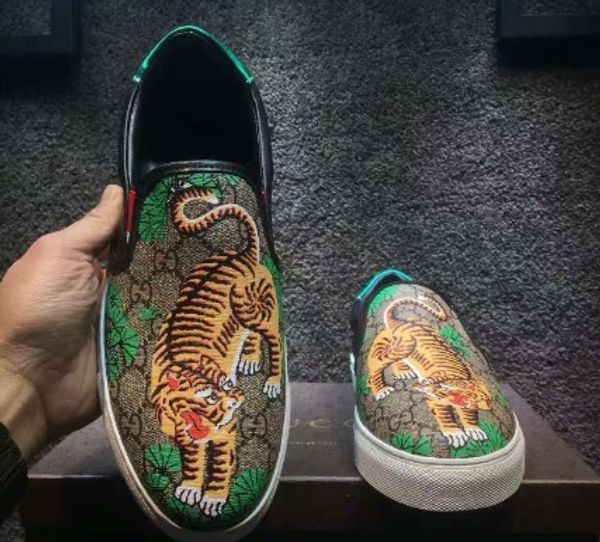 

2017 fall mens fashion genuine leather animal snake embroidery luxury breathable low slip on loafers sneakers shoe, Black