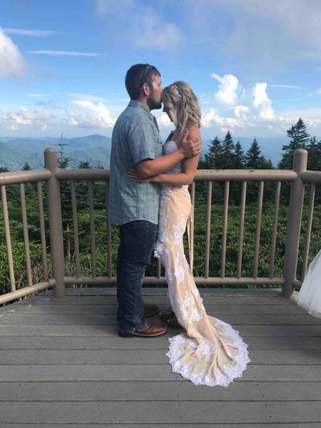 

modern sheath white and champagne evening dress new lace formal prom gowns custom made sweetheart open back sweep train sale appliques, Black;red