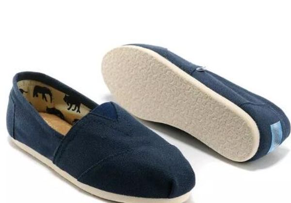 

2019 HOT SELLING Size 35-45 Wholesale Brand Fashion Women Solid sequins Flats Shoes Sneakers Women and Men Canvas Shoes loafers casual shoes