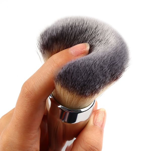 

wholesale-new fashion kabuki kit professional makeup brushes ulta it all over 211 flawless blush powder brush silver color drop shipping