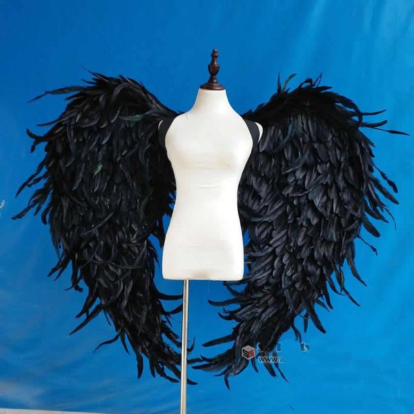 Cosplay Grand Event Party Dekorationen große einfache modische Innenausstattung Schöne weiße schwarze Engel Flügel coole Shooting Requisiten