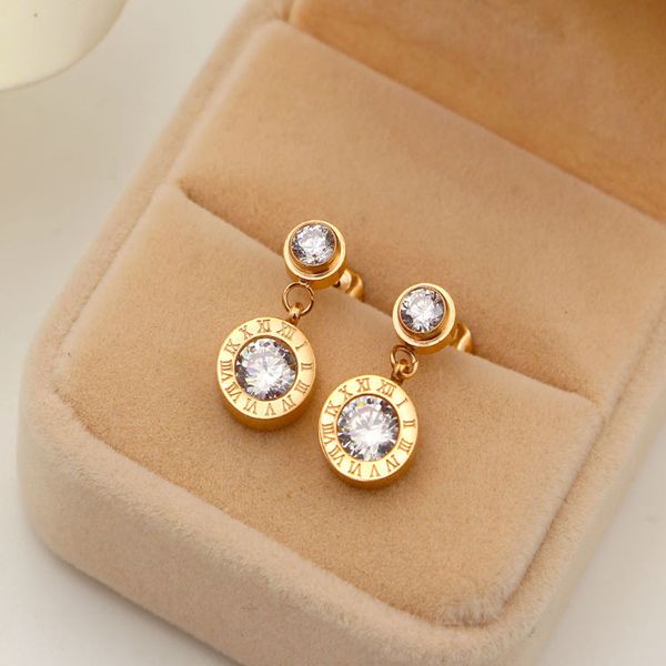 

Новое прибытие Fahion круглый цирконий серьги из нержавеющей стали золотой цвет сер