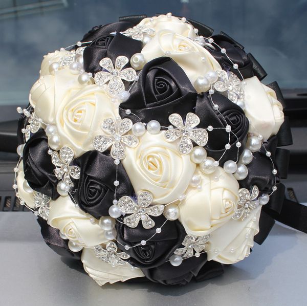Acheter Blanc Et Noir De Mariage Bouquets De Mariée Fournitures De Mariage Perles De Fleurs Artificielles Strass Sweet 15 Quinceanera Bouquets W224 5