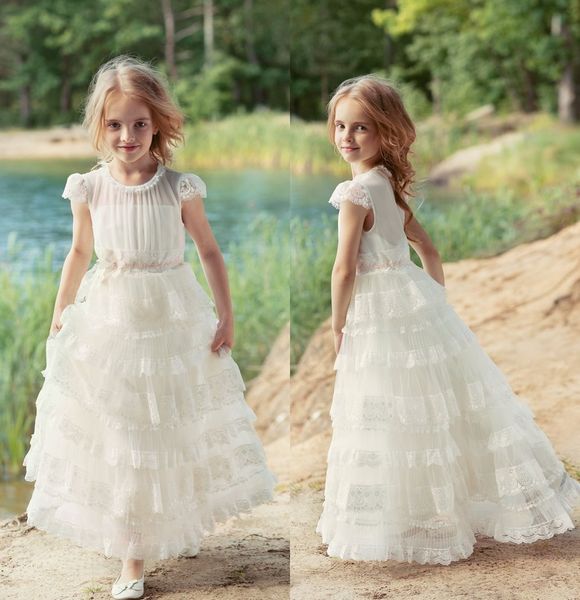 Pretty Prenses Kız Doğum Günü Partisi Elbiseler 2019 Cap Kollu A Hattı Güzel Çiçek Kız Elbise Plaj Bahçe Ülke Düğün Katlı Etek