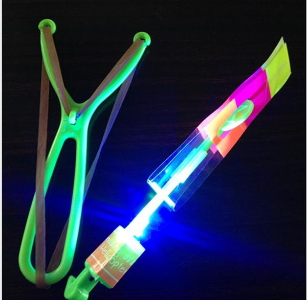 

флэш-copter led slingshot вертолет flare сияние слинг стрела copter glitter light emitting стрелок водить летающий вертолет стрелки детей иг
