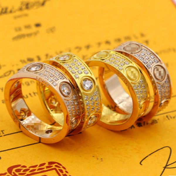 

Full diamond micro diamond ring with diamond ring of stars are lovers of high quality hand ring titanium jewelry