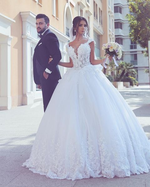 

2018 plus size arabic country wedding dress dubai lace ball gown wedding dresses gowns robe de mariée, White