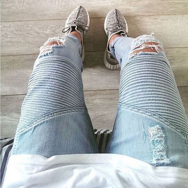 Jeans Großhandel Hot 2022 Hip Hop Loch Zerrissene Jeans Männer Mode Plissee Runway Distressed Biker Boy Blau/Schwarz Motorrad Hosen Botto