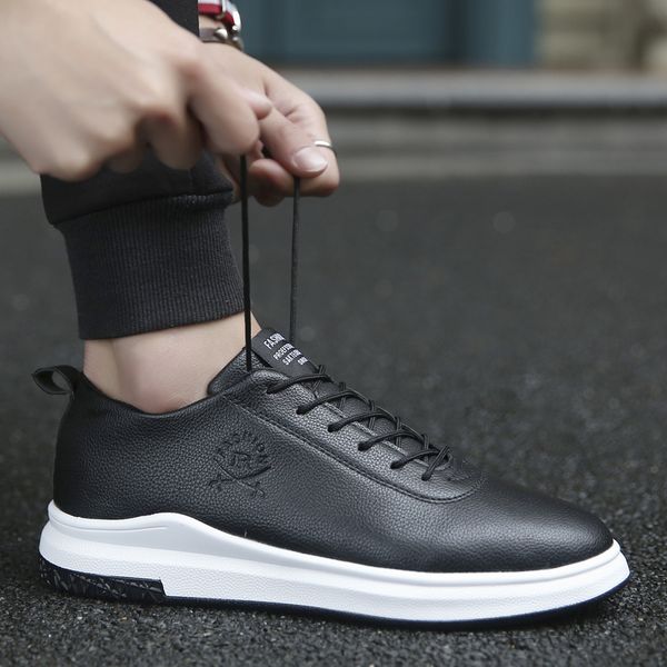 

new breathable plate shoes men simple atmosphere wearable lace-up men shoes leather casual shoes zapatillas hombre chaussure homme, Black