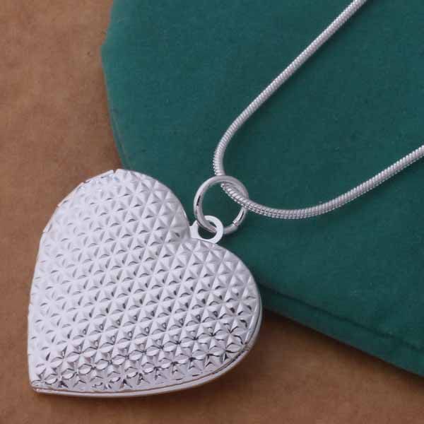 Nuova collana esportata in Europa e America. È placcato con una collana più sier pura. La cornice a forma di cuore può 20pcs/lotto