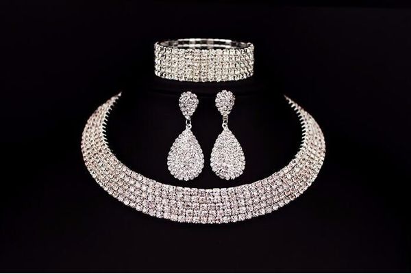 Heißer Verkauf Braut Klassische Strass Kristall Halsband Halskette Ohrringe Und Armband Hochzeit Schmuck Sets Hochzeit Zubehör Braut Schmuck