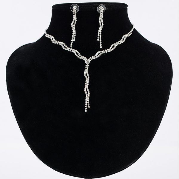 

Brincos e Colar jttaini1818