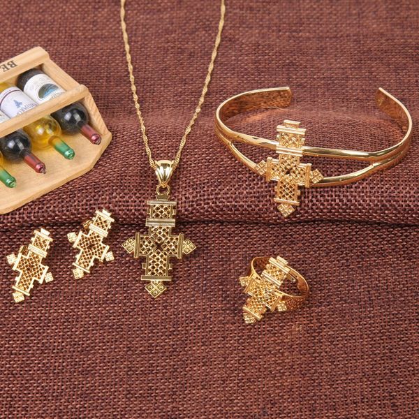 

Pulseira, brincos e colar brjewelry