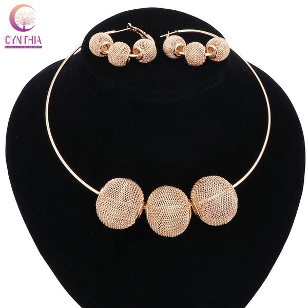 

Pulseira, brincos e colar huanghe520hao