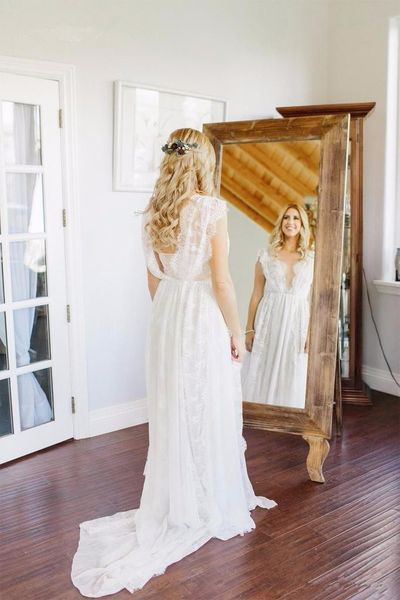 

bohemian style lace wedding dresses deep v-neck bead sash cap sleeve backless garden bridal gowns vestidos de novia 2019 new w1031, White