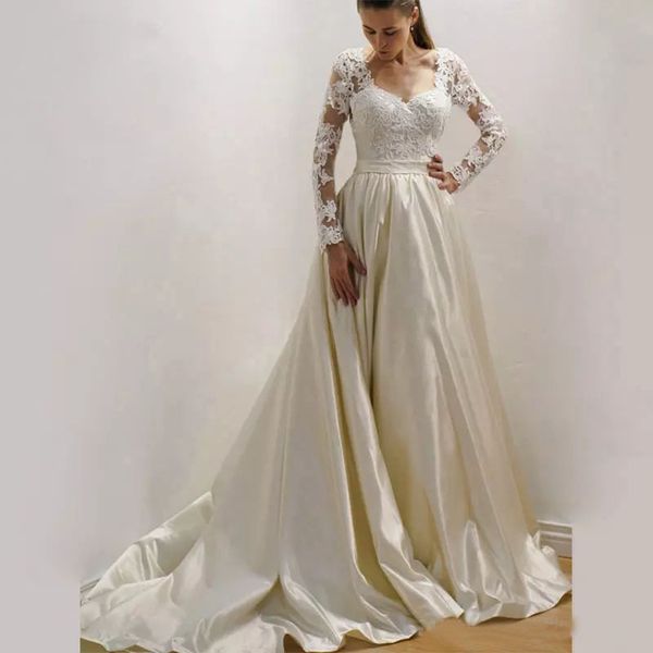 

romantic lace appliques wedding dresses 2020with long sleeves sweetheart court train a line wedding bridal gowns, White