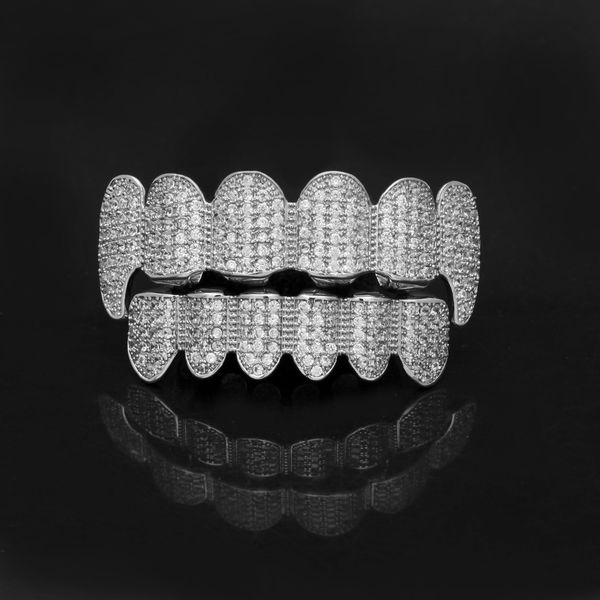 Hochwertiger neuer Micro-Zirkon-Massivgold-plattierter Hip-Hop-Körperschmuck mit Kapuze und Diamanten oben und unten, Grillz-Körperschmuck, Halloween