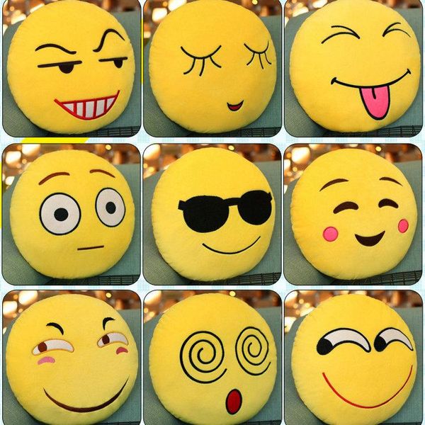 

30-45cm Emoji Plush Hold pillow cartoon bag pendant QQ Expression Stuffed Plush doll emoji toys for Kids Keychains Keyrings 21 style