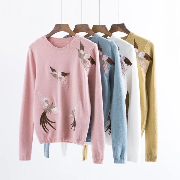 

2017 autumn and winter women leisure crane embroidery knitted sweater, White;black